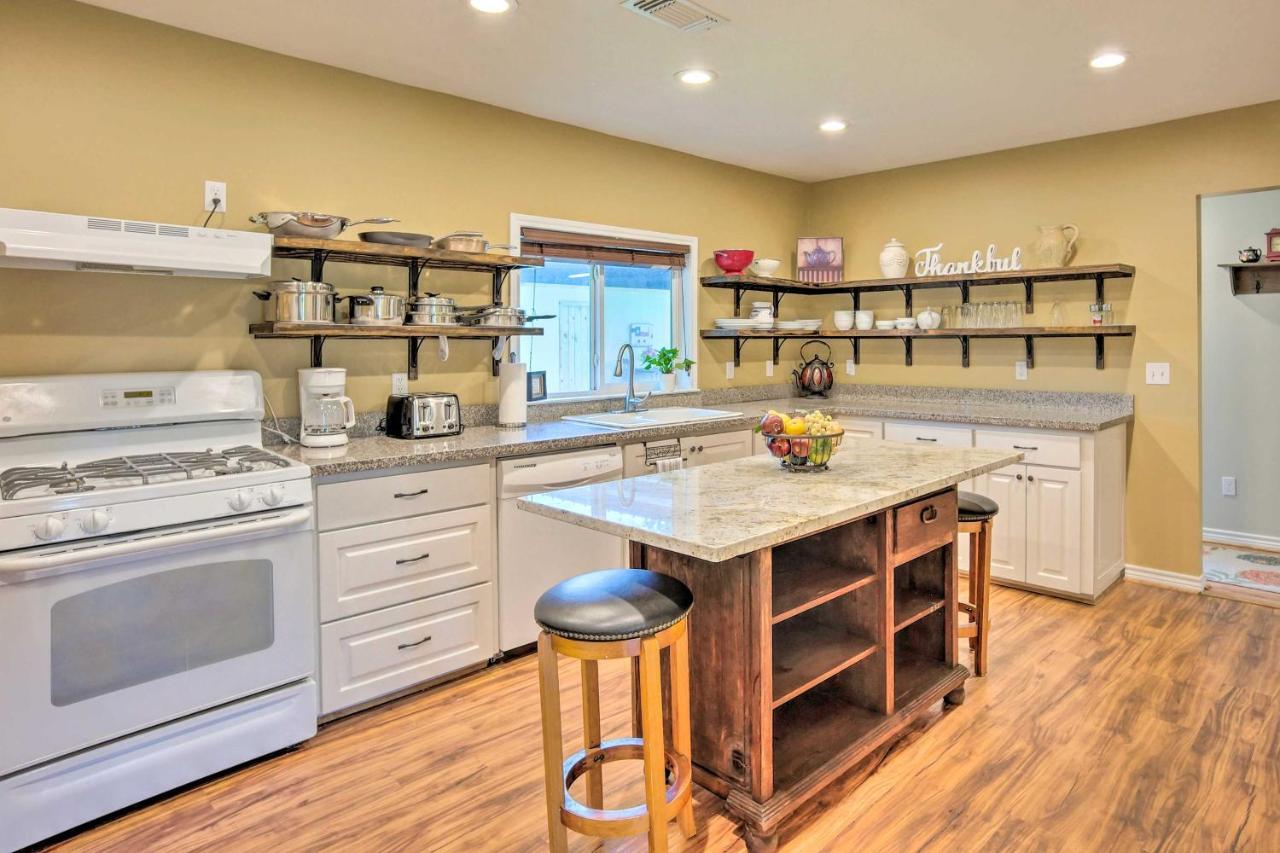 The Gathering Place Brenham Home On 6 Acres Экстерьер фото