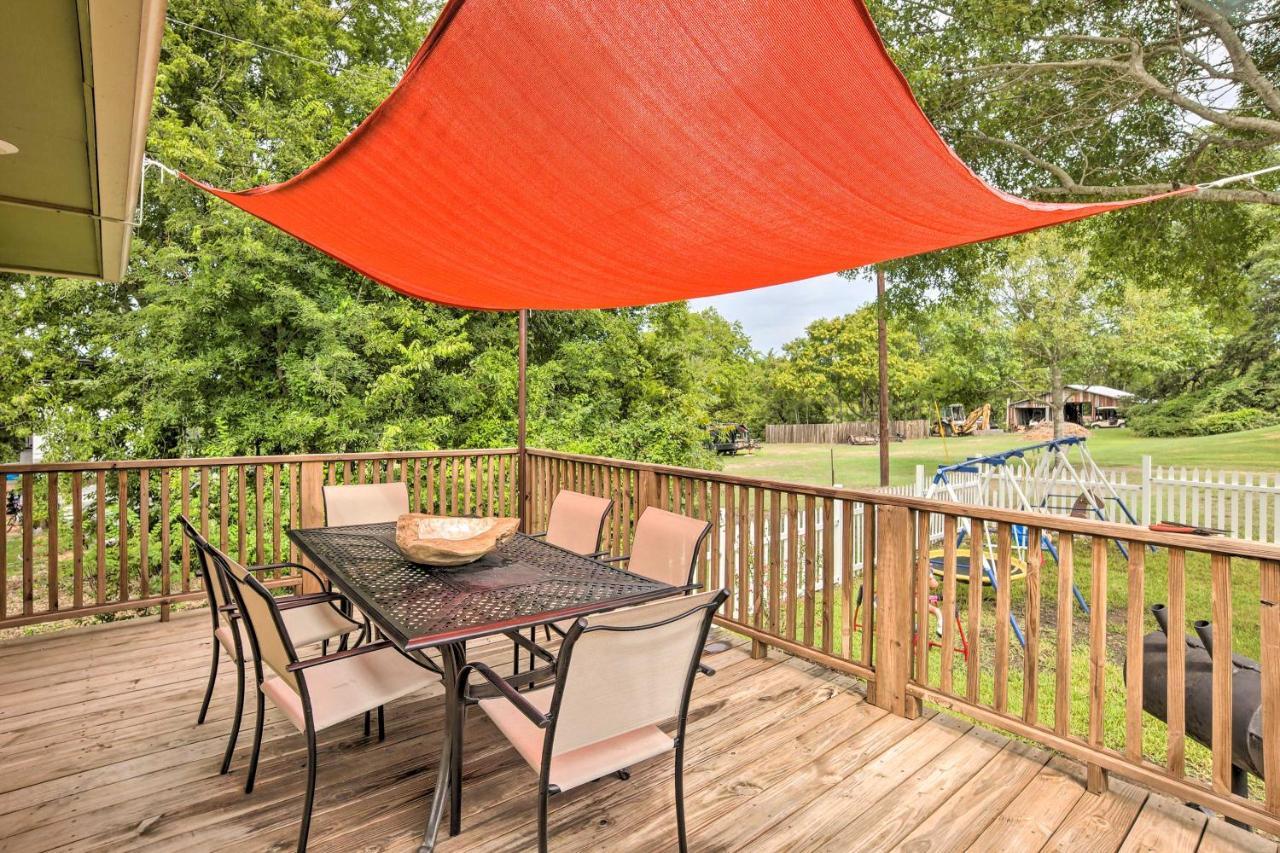 The Gathering Place Brenham Home On 6 Acres Экстерьер фото